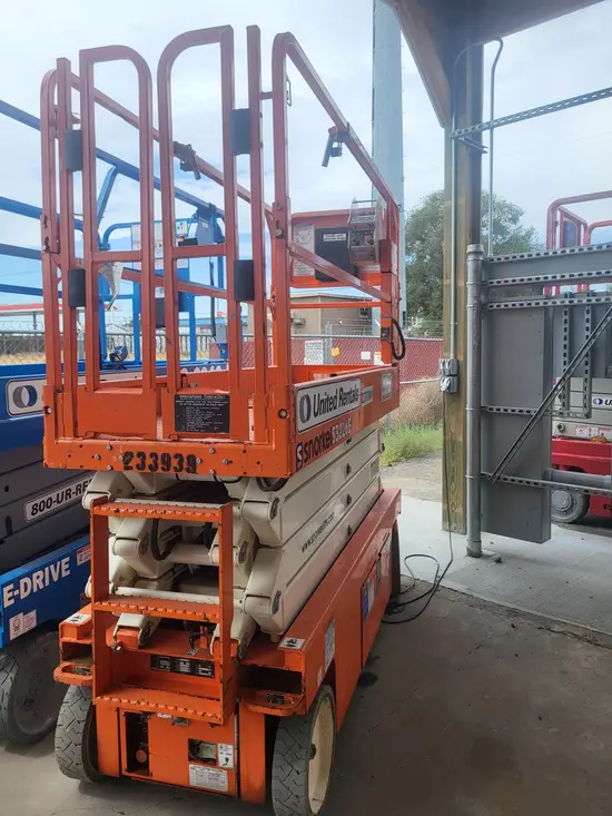 2019 Snorkel S3226E Scissor Lift