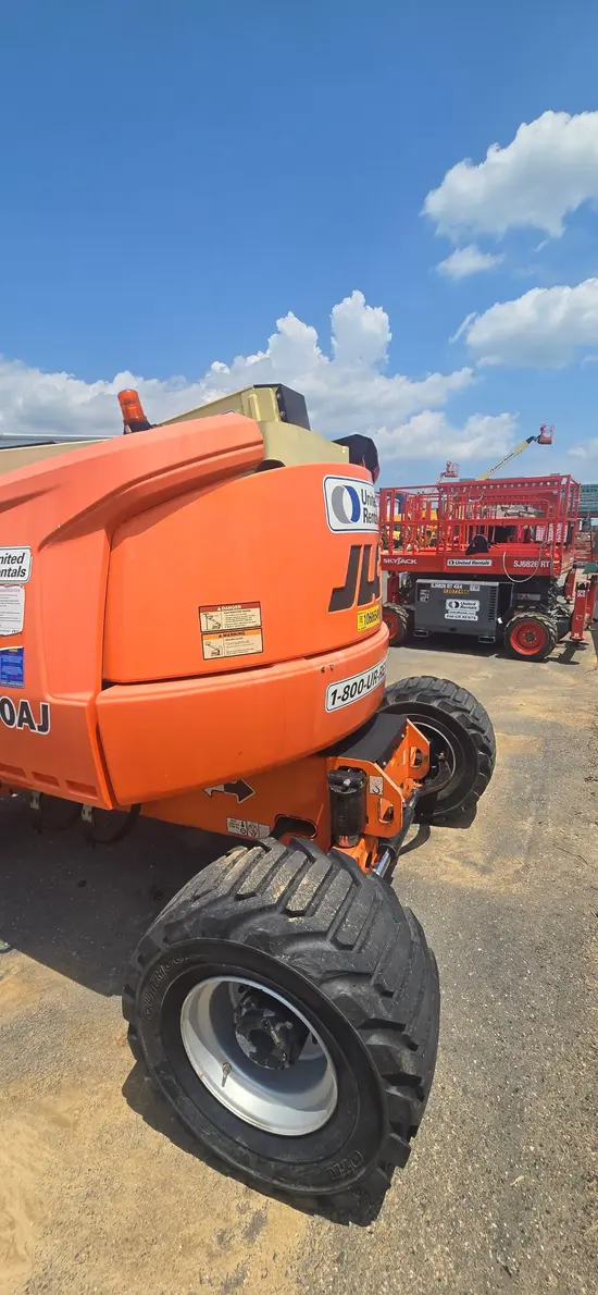 2017 JLG 450AJ Articulating Boom Lift
