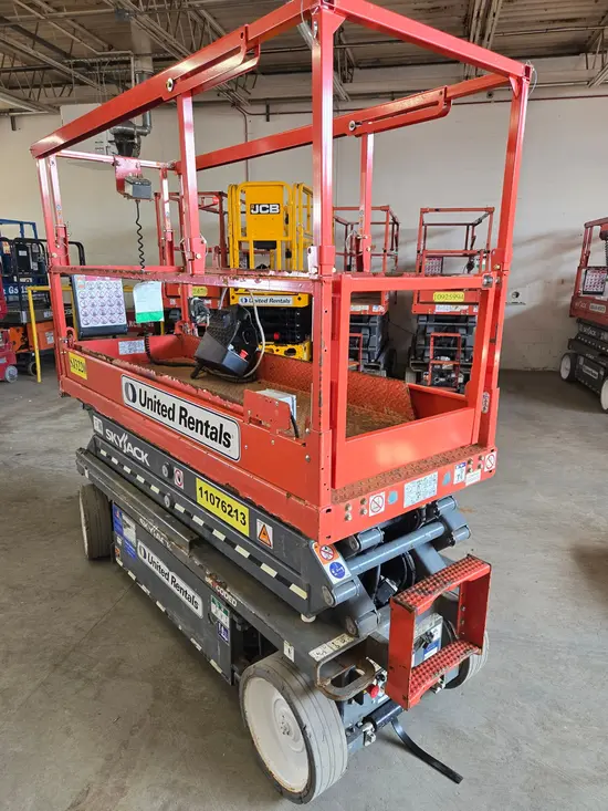 2020 Skyjack SJ3220 Scissor Lift