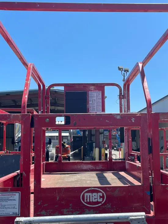 2017 MEC 4046SE Scissor Lift