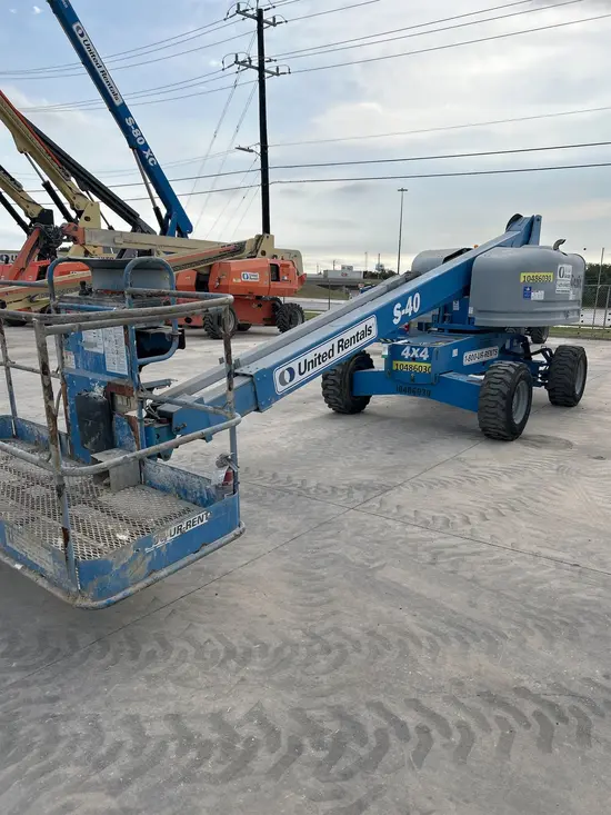 2016 Genie S-40 Boom Lift