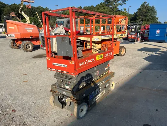 2018 Skyjack SJIII3219 Scissor Lift