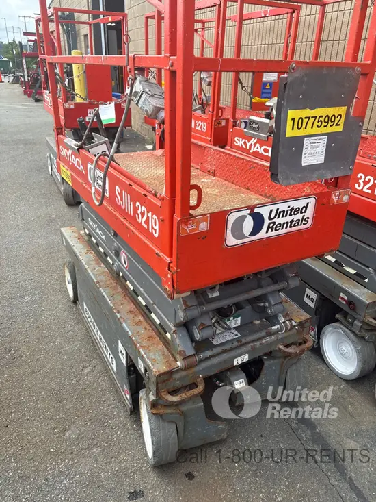 2018 Skyjack SJIII3219 Scissor Lift