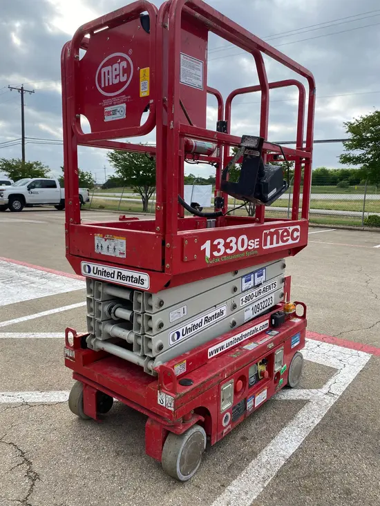 2019 MEC 1330SE Scissor Lift