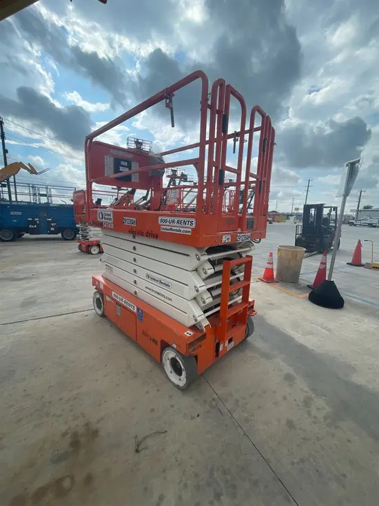 2022 Snorkel S4740E Scissor Lift