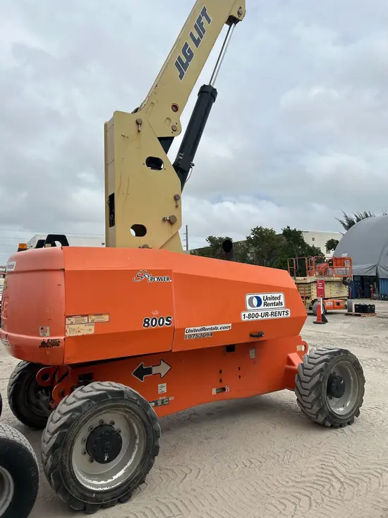2018 JLG 800S Boom Lift