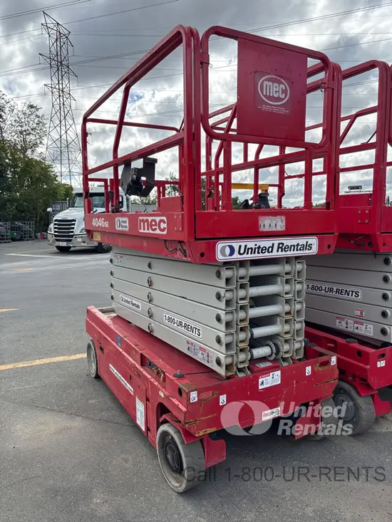 2017 MEC 4046SE Scissor Lift