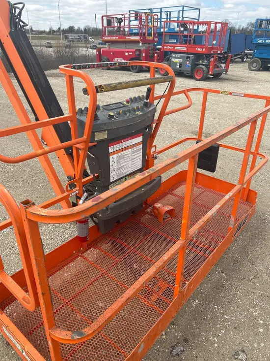 2018 JLG 860SJ Boom Lift