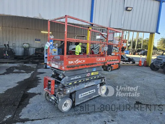 2016 Skyjack SJIII3219 Scissor Lift