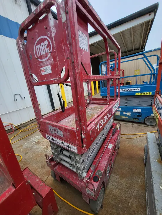2018 MEC 1330SE Scissor Lift
