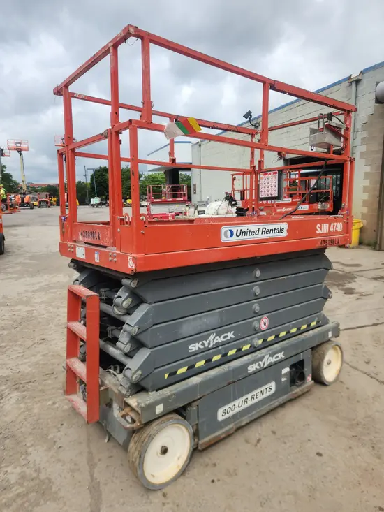 2017 Skyjack SJIII4740 Scissor Lift