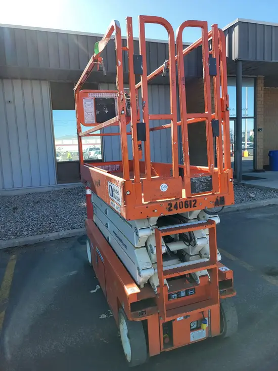 2019 Snorkel S3226E Scissor Lift