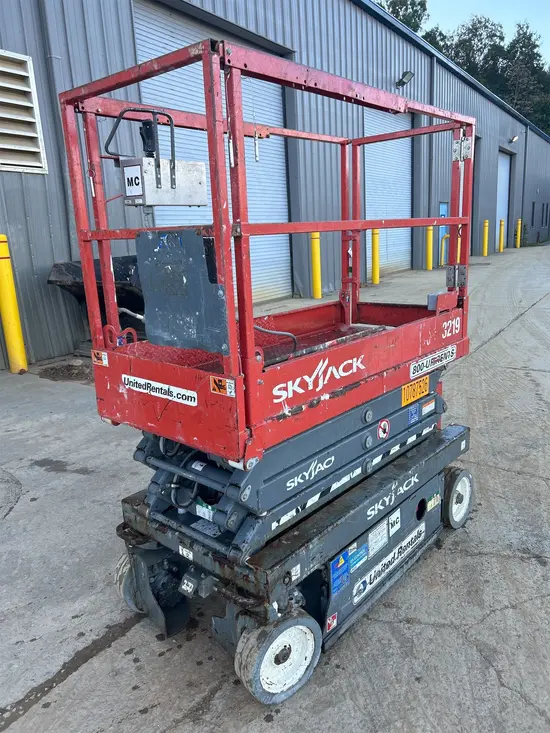 2018 Skyjack SJIII3219 Scissor Lift