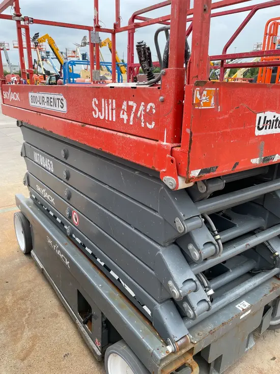 2018 Skyjack SJIII4740 Scissor Lift