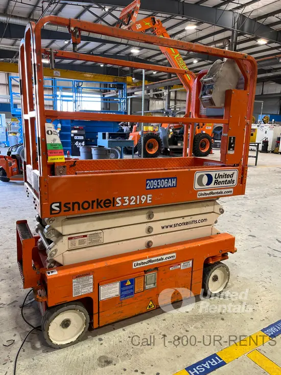 2018 Snorkel S3219E Scissor Lift