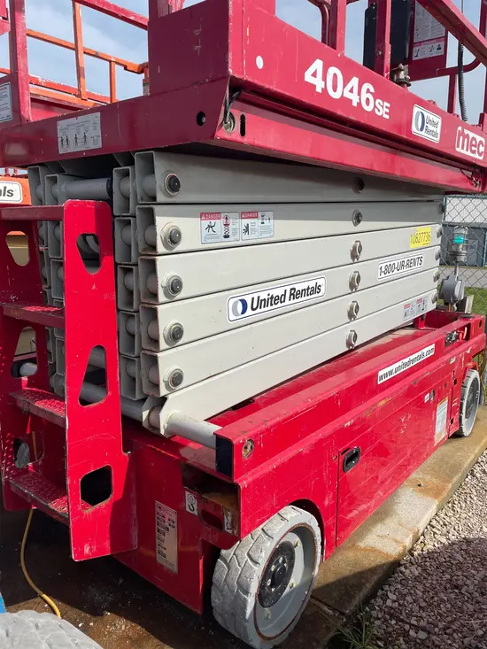 2018 MEC 4046SE Scissor Lift