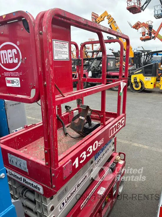 2018 MEC 1330SE Scissor Lift