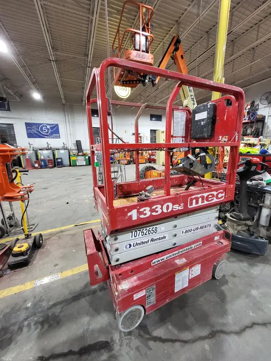2018 MEC 1330SE Scissor Lift