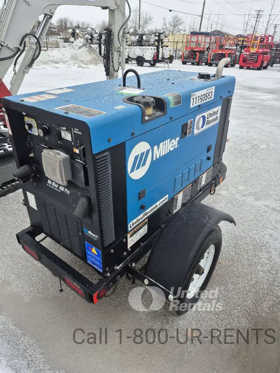 2021 Miller Welders Big Blue 400 Welder