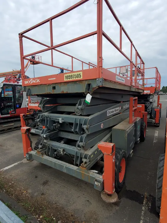 2017 Skyjack SJ9250RT Rough Terrain Scissor Lift