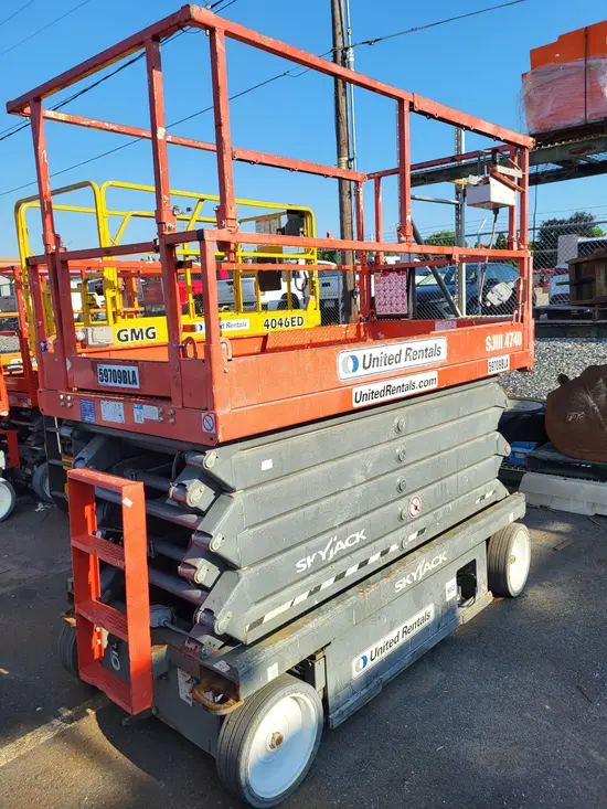 2018 Skyjack SJIII4740 Scissor Lift