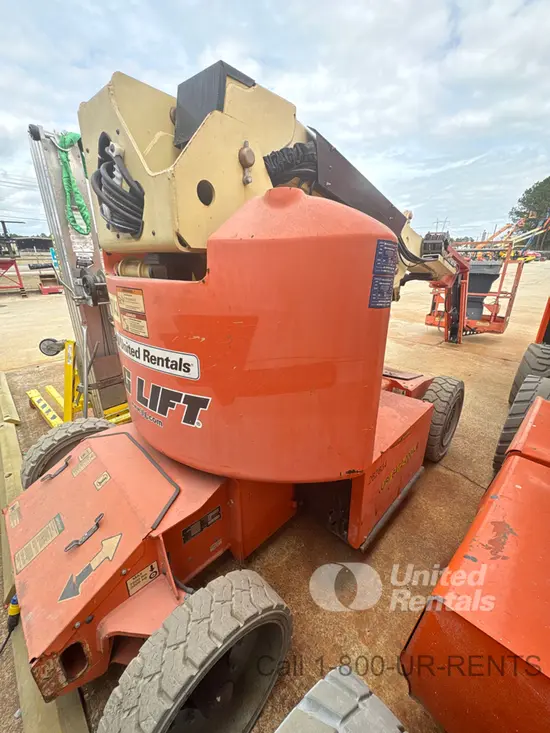 2018 JLG E400AJPN Articulating Boom Lift