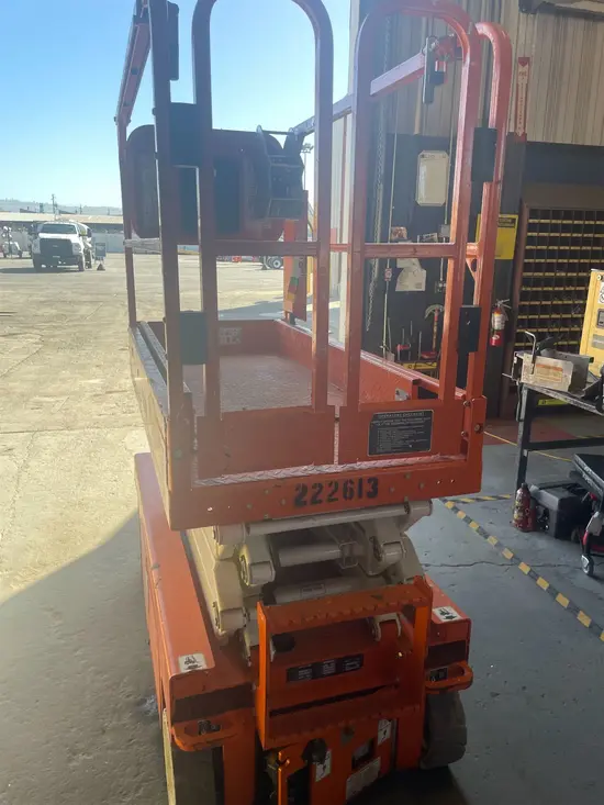 2019 Snorkel S3219E Scissor Lift