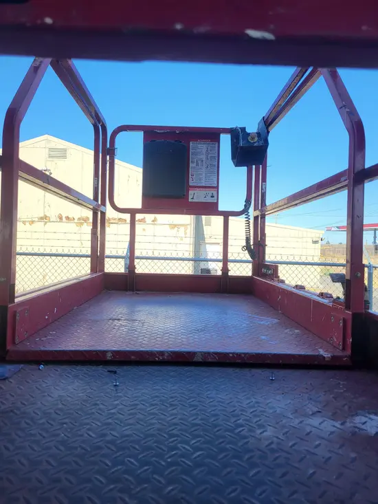 2018 MEC 4046SE Scissor Lift