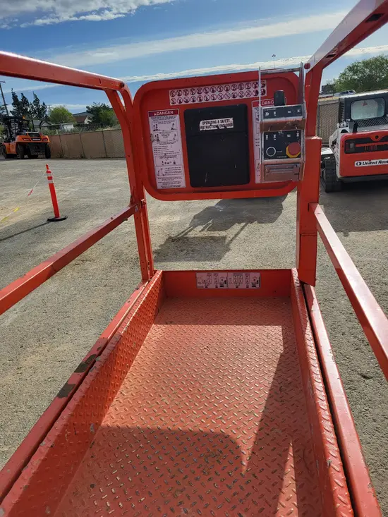 2018 Snorkel S3219E Scissor Lift