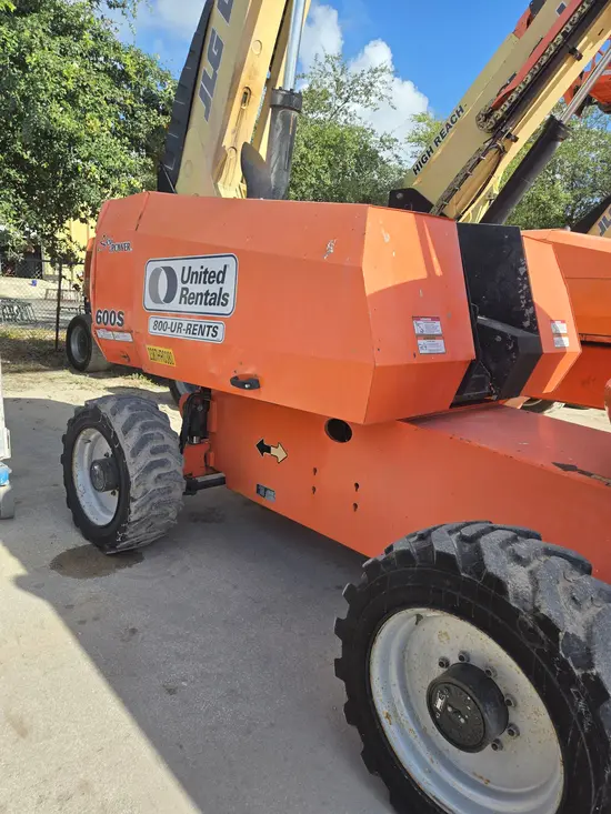 2017 JLG 600S Boom Lift