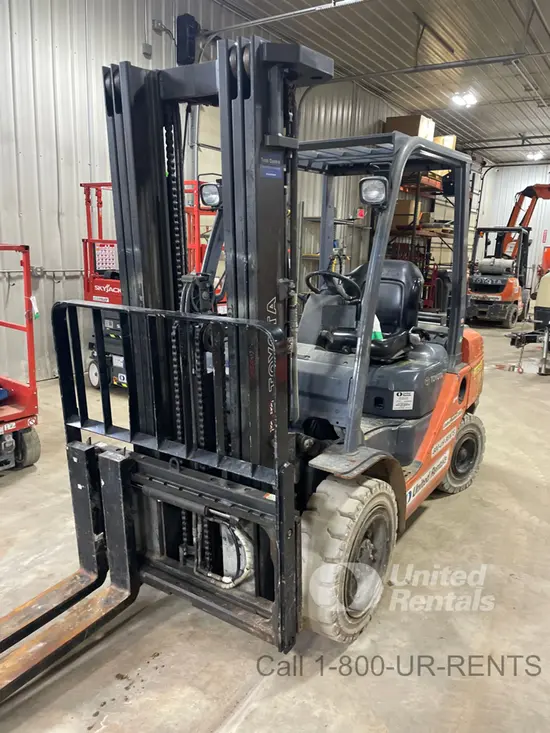 2020 Toyota 8FGU30 Warehouse Forklift