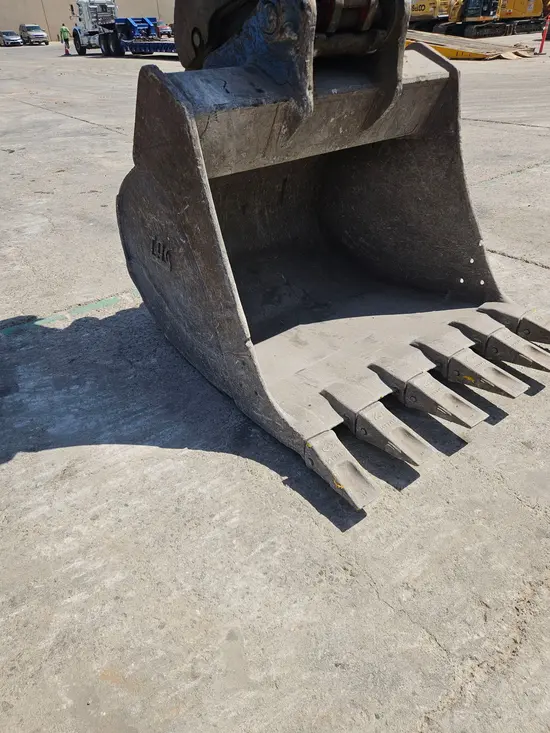 2018 TAG Manufacturing 60" 350 BKT Bucket Attachment