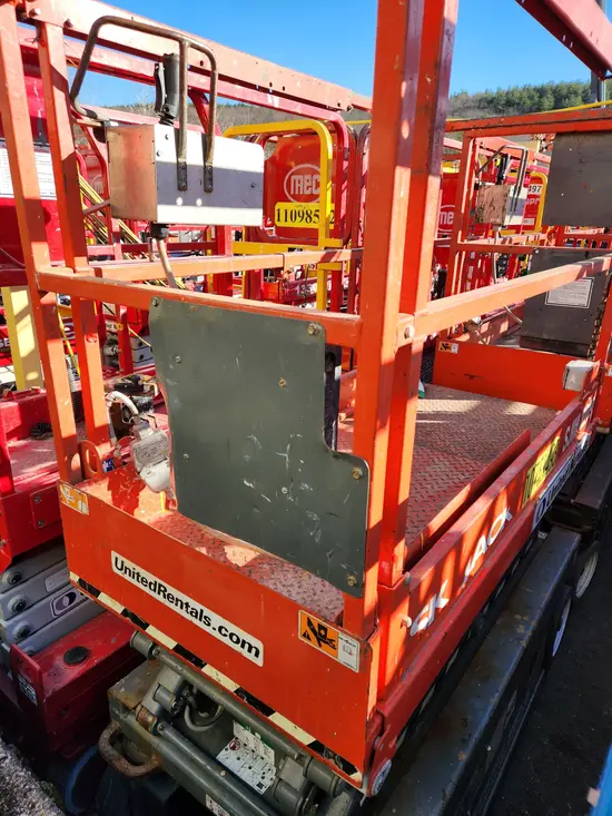 2018 Skyjack SJIII3219 Scissor Lift