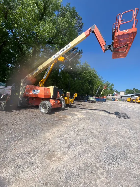 2016 JLG 800AJ Articulating Boom Lift