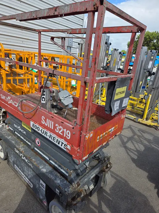 2018 Skyjack SJIII3219 Scissor Lift