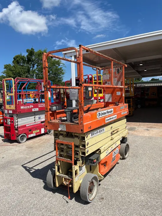 2017 JLG 2632ES Scissor Lift