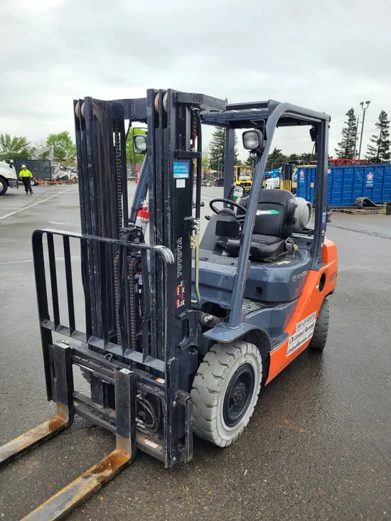 2018 Toyota 8FGU25 Warehouse Forklift