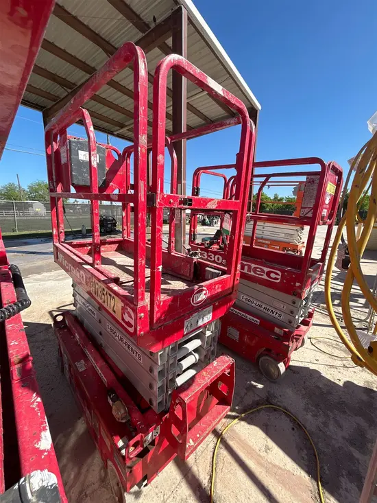 2018 MEC MICRO 19 Scissor Lift