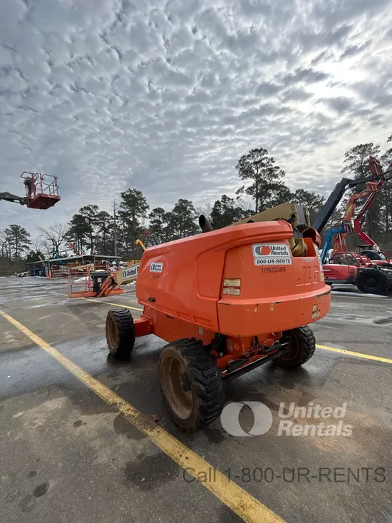 2019 JLG 660SJ Boom Lift