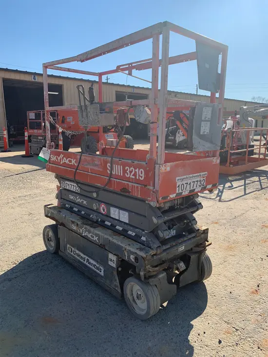 2018 Skyjack SJIII3219 Scissor Lift
