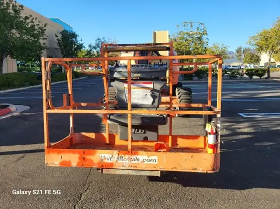 2017 JLG 450AJ Articulating Boom Lift