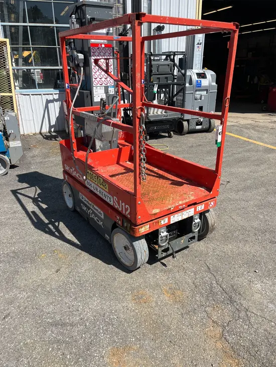 2018 Skyjack SJ12 Self-Propelled One-Person Lift
