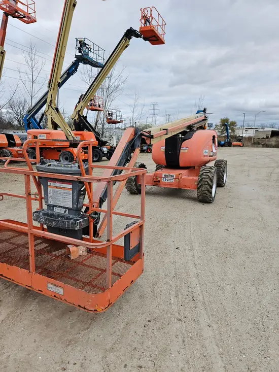 2013 JLG 600AJ Articulating Boom Lift