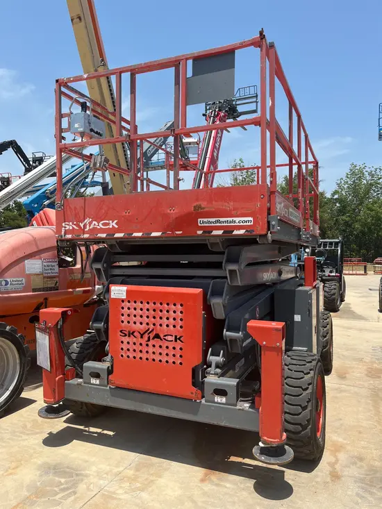 2018 Skyjack SJ8841RT Rough Terrain Scissor Lift