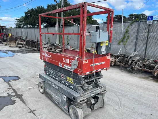2018 Skyjack SJIII3219 Scissor Lift