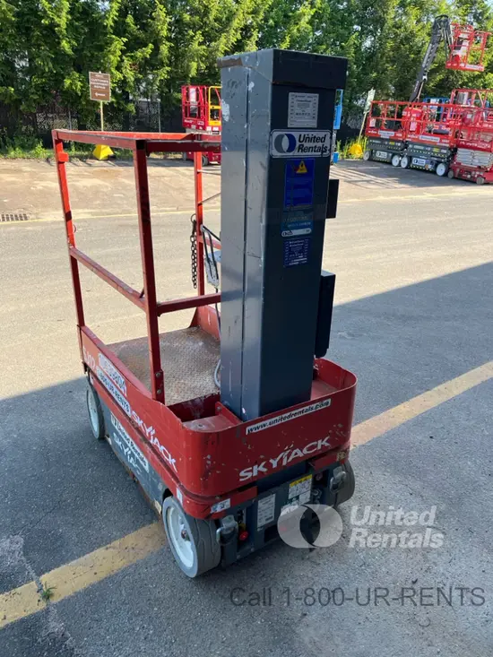 2017 Skyjack SJ12 Self-Propelled One-Person Lift