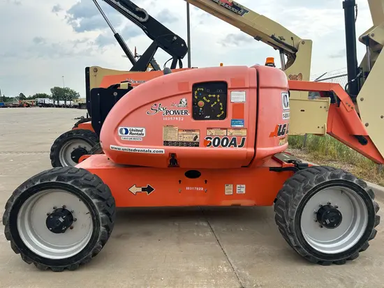 2015 JLG 600AJ Articulating Boom Lift