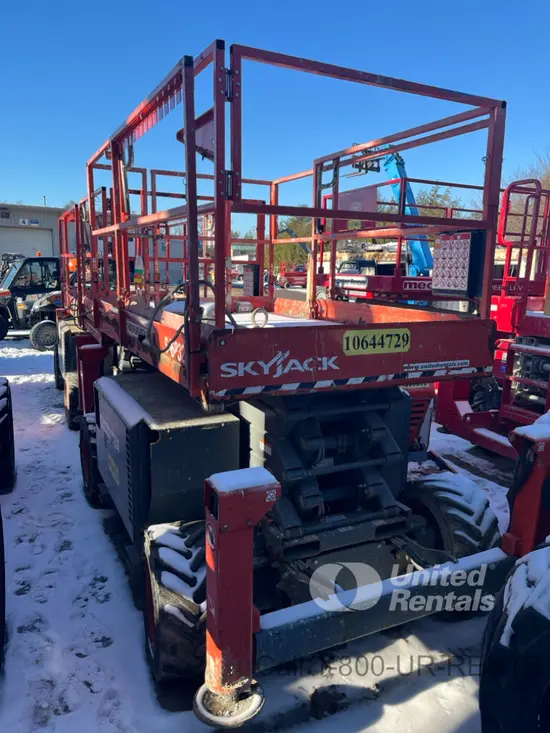 2017 Skyjack SJ6832RT Rough Terrain Scissor Lift