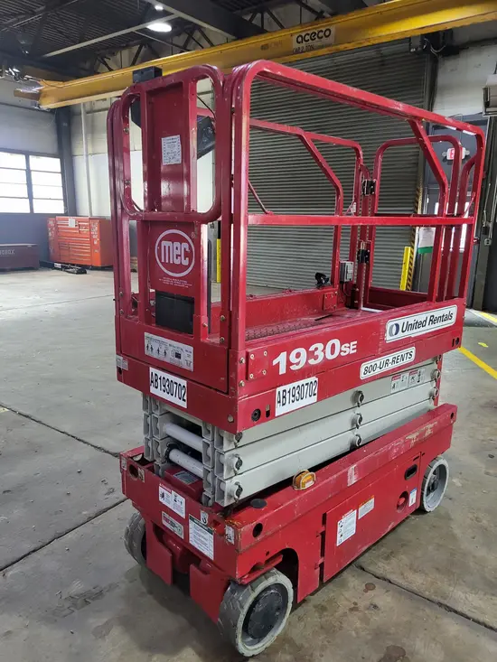 2018 MEC 1930SE Scissor Lift