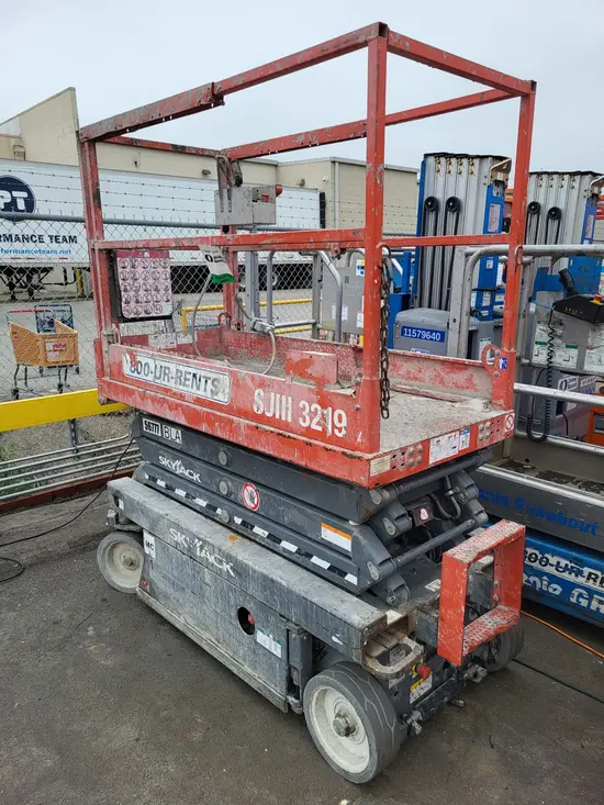 2018 Skyjack SJIII3219 Scissor Lift